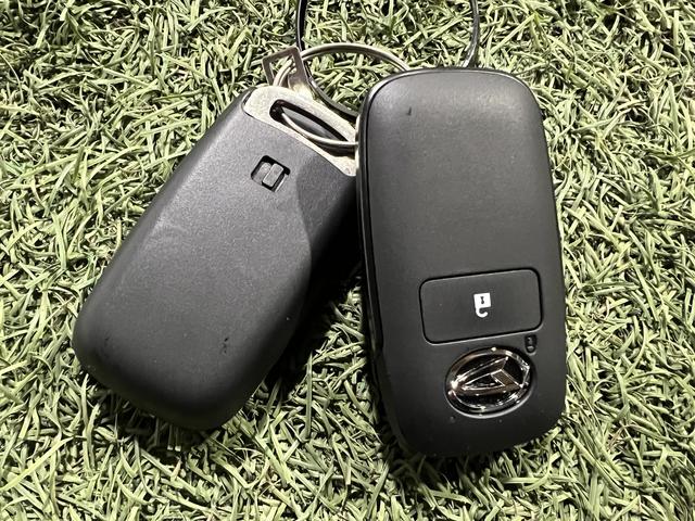 タフト Ｇ　ダーククロムベンチャー　認定中古車　ＣＶＴ　バックカメラ　キーフリーシステム　シートヒーター　オートエアコン　ステアリングスイッチ　オートライト（9枚目）