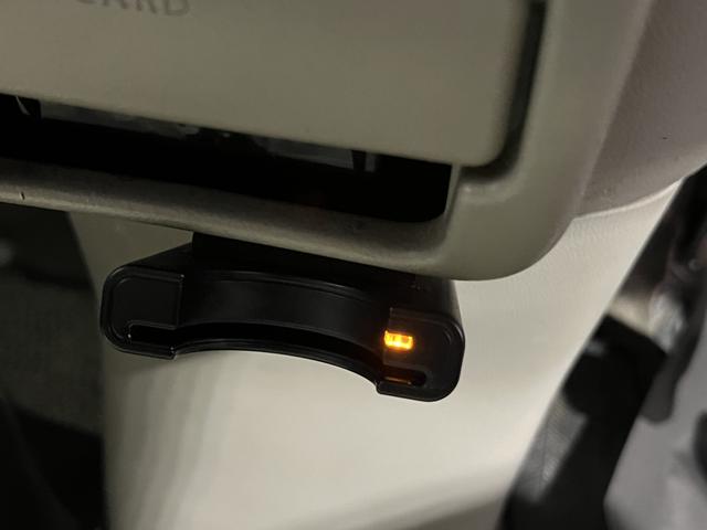 �L�����H�̗��������m���X�g�b�v�Œʉ߂ł���֗��Ȃd�s�b���t���Ă��܂��B