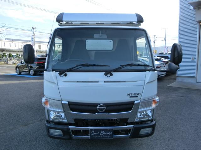 ＮＴ４５０アトラス ダンプＤＸ　☆３０００ディーゼル☆３０００ｋｇ積載☆☆３ペダルＭＴ☆ルーフラック☆中間ピン☆メッキグリル☆ナビ☆フルセグＴＶ☆ブルートゥース☆ＥＴＣ☆電格ミラー☆キーレス☆スペアキー（2枚目）
