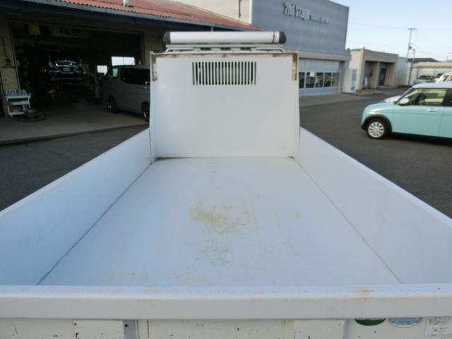 ＮＴ４５０アトラス ダンプＤＸ　☆３０００ディーゼル☆３０００ｋｇ積載☆☆３ペダルＭＴ☆ルーフラック☆中間ピン☆メッキグリル☆ナビ☆フルセグＴＶ☆ブルートゥース☆ＥＴＣ☆電格ミラー☆キーレス☆スペアキー（13枚目）