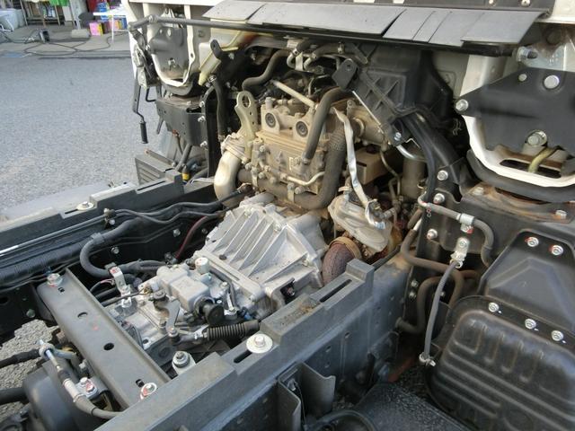 ＮＴ４５０アトラス ダンプＤＸ　☆３０００ディーゼル☆３０００ｋｇ積載☆☆３ペダルＭＴ☆ルーフラック☆中間ピン☆メッキグリル☆ナビ☆フルセグＴＶ☆ブルートゥース☆ＥＴＣ☆電格ミラー☆キーレス☆スペアキー（16枚目）