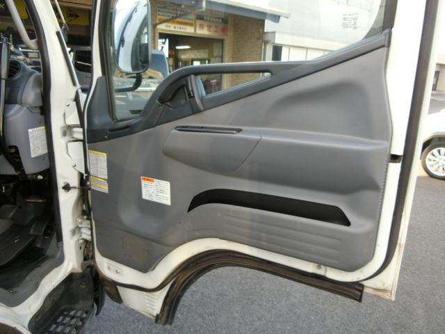 ＮＴ４５０アトラス ダンプＤＸ　☆３０００ディーゼル☆３０００ｋｇ積載☆☆３ペダルＭＴ☆ルーフラック☆中間ピン☆メッキグリル☆ナビ☆フルセグＴＶ☆ブルートゥース☆ＥＴＣ☆電格ミラー☆キーレス☆スペアキー（25枚目）