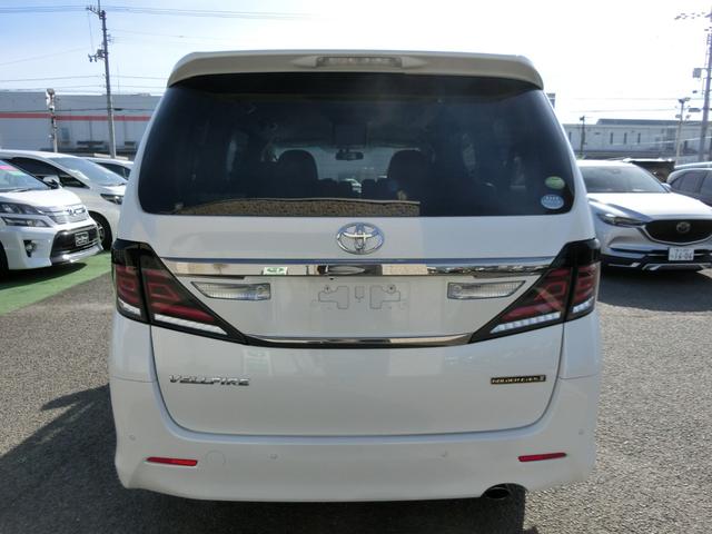 ヴェルファイア 2.4Z ゴールデンアイズII ☆アルパイン9インチナビ☆アルパインフリップダウンモニター☆バックカメラ☆ETC☆ハーフレザーシート☆セカンドシートオットマン☆両側パワースライドドア☆パワーバックドア☆社外テールランプ☆(3枚目)