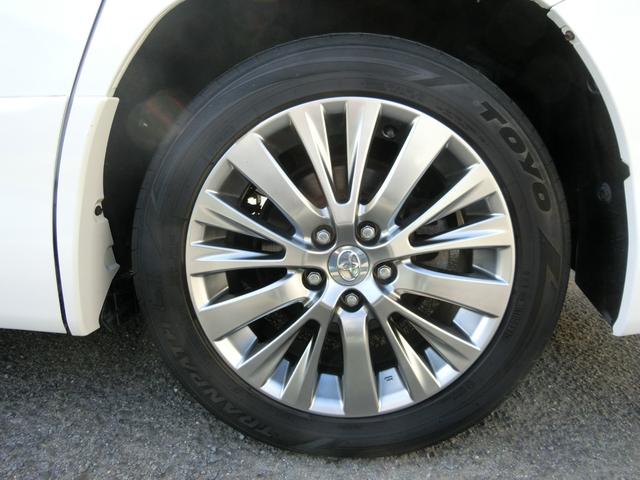 ヴェルファイア 2.4Z ゴールデンアイズII ☆アルパイン9インチナビ☆アルパインフリップダウンモニター☆バックカメラ☆ETC☆ハーフレザーシート☆セカンドシートオットマン☆両側パワースライドドア☆パワーバックドア☆社外テールランプ☆(15枚目)