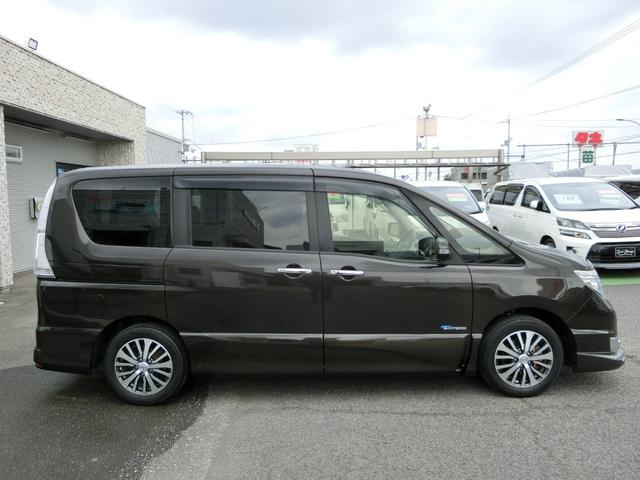 セレナ ハイウェイスターＧ　エアロモード　Ｓ－ハイブリッド　☆純正ナビ☆後席エンターテイメント☆アラウンドビューモニター☆アドヴァンスドセーフティパッケージ☆両側パワースライドドア☆ＬＥＤヘッドランプ☆（4枚目）