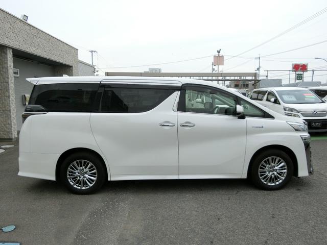 ヴェルファイアハイブリッド ZR Gエディション ☆10インチナビ☆12インチ後席モニター☆バックカメラ☆1500wコンセント☆ステアリングヒーター☆シートヒーター☆ベンチレーション☆エグゼクティブパワーシート☆両側パワースライドドア☆(4枚目)