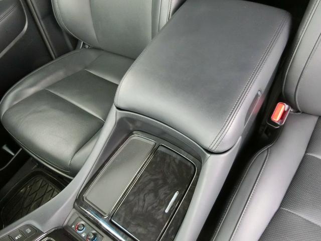 ヴェルファイアハイブリッド ZR Gエディション ☆10インチナビ☆12インチ後席モニター☆バックカメラ☆1500wコンセント☆ステアリングヒーター☆シートヒーター☆ベンチレーション☆エグゼクティブパワーシート☆両側パワースライドドア☆(24枚目)