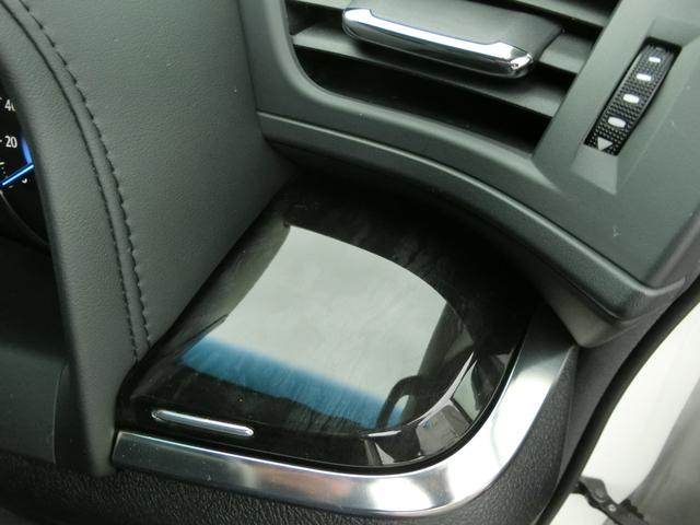 ヴェルファイアハイブリッド ZR Gエディション ☆10インチナビ☆12インチ後席モニター☆バックカメラ☆1500wコンセント☆ステアリングヒーター☆シートヒーター☆ベンチレーション☆エグゼクティブパワーシート☆両側パワースライドドア☆(44枚目)