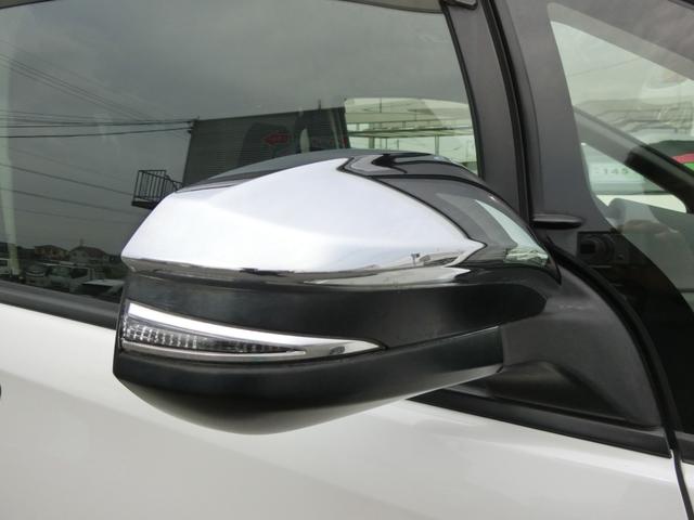 ヴォクシー ZS 煌 ☆純正9インチナビ☆フリップダウンモニター☆バックカメラ☆ETC☆本革巻ステアリング☆サンシェード☆両側パワースライドドア☆コーナーセンサー☆LEDヘッドランプ☆純正16インチアルミホイール(10枚目)