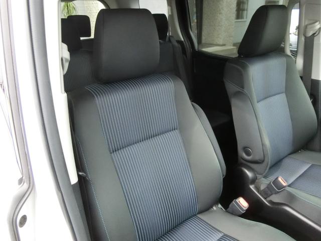 ヴォクシー ZS 煌 ☆純正9インチナビ☆フリップダウンモニター☆バックカメラ☆ETC☆本革巻ステアリング☆サンシェード☆両側パワースライドドア☆コーナーセンサー☆LEDヘッドランプ☆純正16インチアルミホイール(19枚目)