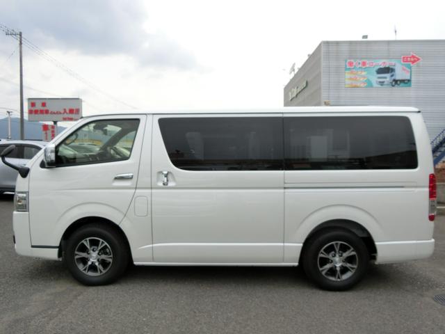 ハイエースバン スーパーGL ダークプライムII ☆四国四県の方限定販売車☆2000ガソリン2WD☆オーディオレス☆デジタルインナーミラー☆パノラミックビューモニター☆両側パワースライドドア☆純正15インチアルミホイール☆(5枚目)