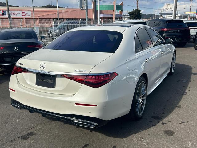 Ｓクラス Ｓ５００　４マチックロング　ＡＭＧライン　ＩＳＧ搭載モデル　４ＷＤ　パノラミックスライディングルーフ　レザーエクスクルーシブパッケージ　　ベーシックパッケージ　ＨＤＤナビ／ＤＴＶ　レーダーセーフティ　ブラウンレザーシート　禁煙車　ワンオーナー（6枚目）