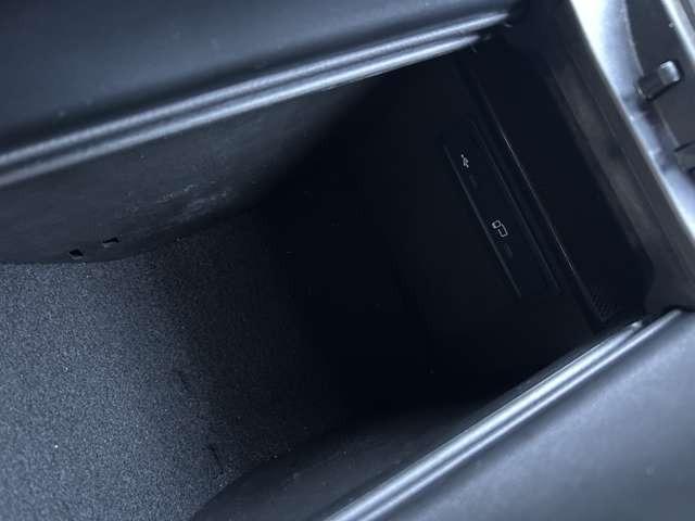 ＧＬＣ ＧＬＣ２２０ｄ　４マチック　ＡＭＧライン（32枚目）