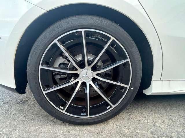 �������\�E�u���[�L���\�E���S�n�E�f�U�C���S�Ăɂ����āA�����������邨�Ԃł��B