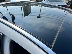 店舗にて現車の確認もいただけますので、お電話で在庫のご確認の上、是非ご来店くださいませ。 7