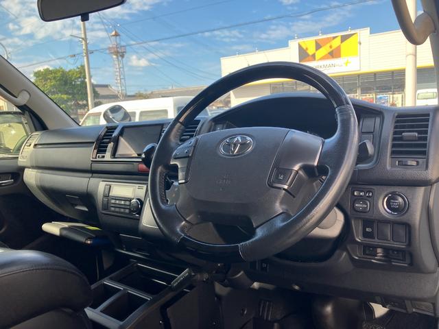 ハイエースバン スーパーGL ダークプライムII オグショーベッドキット アルパインナビ TV スマートキー バックモニターカメラ ETC プッシュスタート スマートキー 両側スライドドア オートエアコン 社外アルミホイール(18枚目)