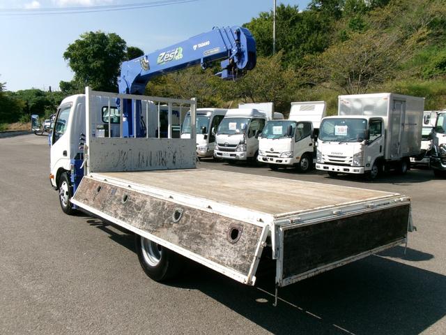 デュトロ クレーン付き平ボディ　４段ブーム／３ｔ積／ラジコン／フックイン／６ＭＴ／タダノ／荷台床木板張り／ロープ穴４対（47枚目）
