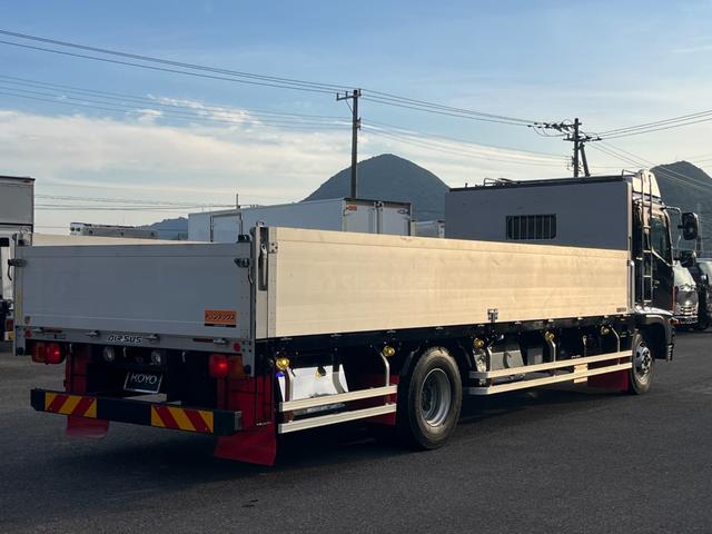 ヒノレンジャー 平ボディ/アルミハイブロック/ワイド/6200/エアサス/最大2950kg積載/6MT/床鉄板/内カン/メッキ架装/200L+100L燃料タンク/ステン道具箱/ETC/トランテックス/240PS(4枚目)