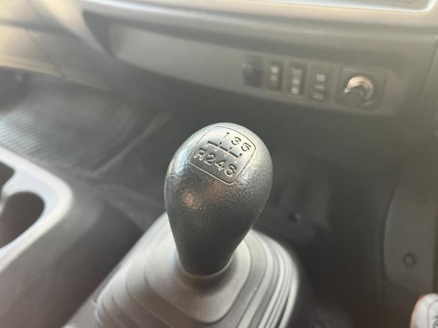 ヒノレンジャー 平ボディ/アルミハイブロック/ワイド/6200/エアサス/最大2950kg積載/6MT/床鉄板/内カン/メッキ架装/200L+100L燃料タンク/ステン道具箱/ETC/トランテックス/240PS(21枚目)