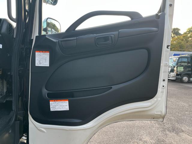 ヒノレンジャー 平ボディ/アルミハイブロック/ワイド/6200/エアサス/最大2950kg積載/6MT/床鉄板/内カン/メッキ架装/200L+100L燃料タンク/ステン道具箱/ETC/トランテックス/240PS(28枚目)