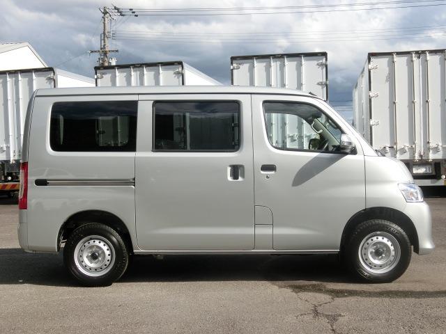 タウンエースバン ＧＬ　／オートハイビーム／ＬＥＤライト／プリクラ／車線逸脱警告／トヨタセーフティーセンス／両側スライドドア（3枚目）
