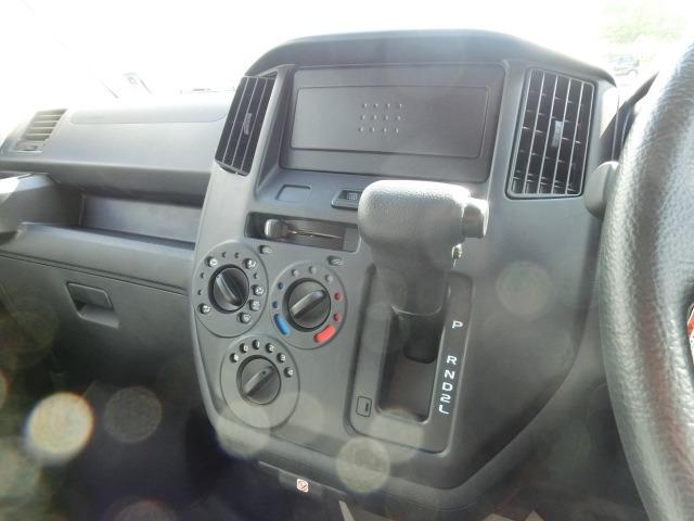 タウンエースバン ＧＬ　／オートハイビーム／ＬＥＤライト／プリクラ／車線逸脱警告／トヨタセーフティーセンス／両側スライドドア（16枚目）