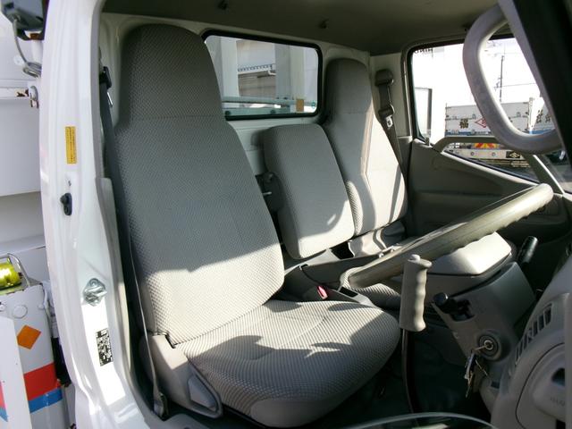 デュトロ 高所作業車/SN15B/14.6m/電気工事仕様/ウインチ/サブエンジン付/3段ブーム/絶縁ブーム/FRPバケット/5MT/N04Cエンジン(10枚目)