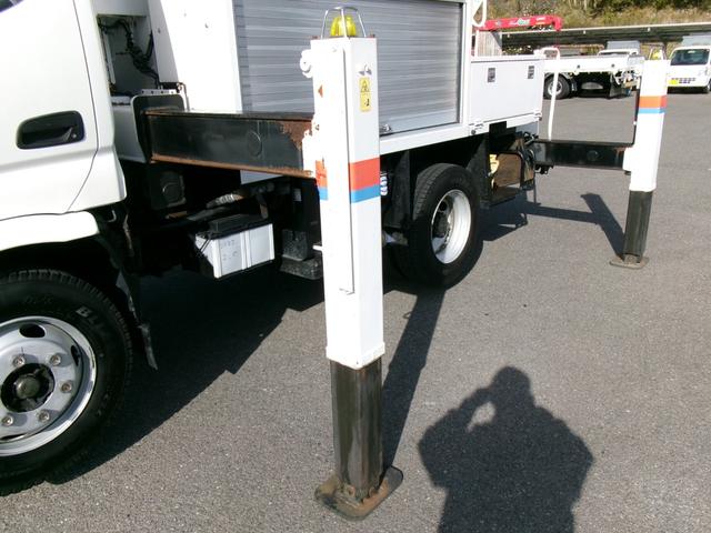 デュトロ 高所作業車/SN15B/14.6m/電気工事仕様/ウインチ/サブエンジン付/3段ブーム/絶縁ブーム/FRPバケット/5MT/N04Cエンジン(27枚目)