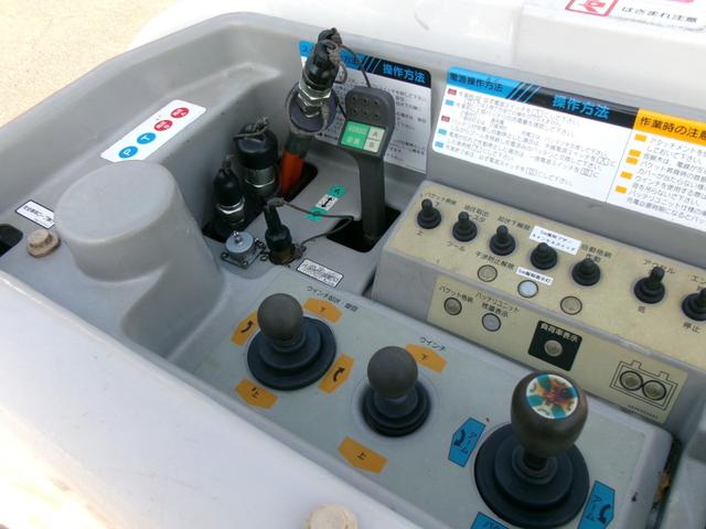 デュトロ 高所作業車/SN15B/14.6m/電気工事仕様/ウインチ/サブエンジン付/3段ブーム/絶縁ブーム/FRPバケット/5MT/N04Cエンジン(40枚目)