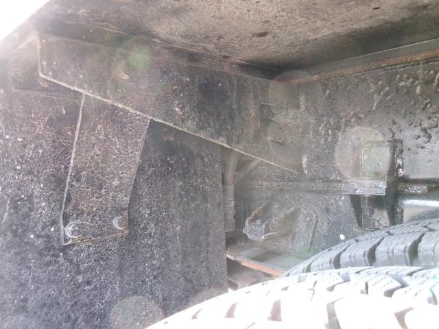 デュトロ 高所作業車/SN15B/14.6m/電気工事仕様/ウインチ/サブエンジン付/3段ブーム/絶縁ブーム/FRPバケット/5MT/N04Cエンジン(61枚目)