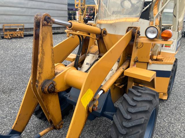 日本 　タイヤショベル　排土板　フォークアタッチメント付　小松製作所　３１８アワー（13枚目）