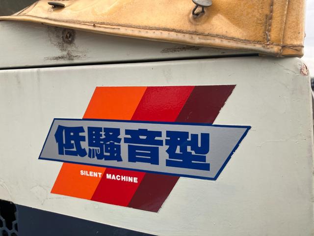 日本 　タイヤショベル　排土板　フォークアタッチメント付　小松製作所　３１８アワー（16枚目）