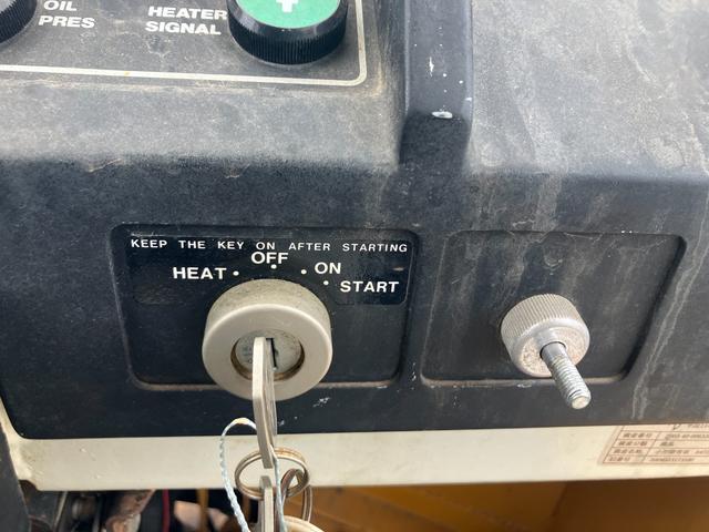 日本 　タイヤショベル　排土板　フォークアタッチメント付　小松製作所　３１８アワー（22枚目）