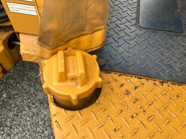 日本 　タイヤショベル　排土板　フォークアタッチメント付　小松製作所　３１８アワー（26枚目）