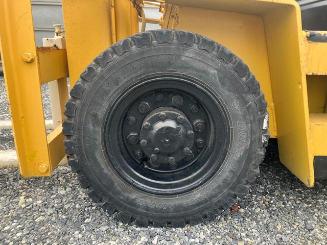 日本 　フォークリフト　ＫＯＭＡＳＴＵ　３３３０アワー（12枚目）