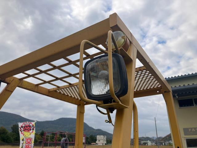 日本 　フォークリフト　ＫＯＭＡＳＴＵ　３３３０アワー（20枚目）