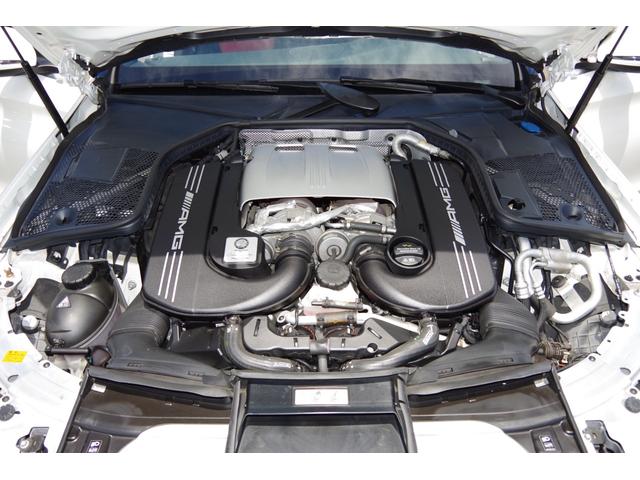 Ｃクラス Ｃ６３　エクスクルーシブパッケージ　レーダーブレーキ　ステアリングアシスト　レーンキープアシスト　アイドリングストップ　左ハンドル　パワーバックドア　スライディングルーフ　黒赤レザーシート　純正１９アルミ（51枚目）