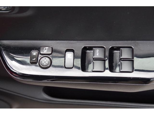 アルトワークス ベースグレード 5速マニュアル 15インチアルミ 社外新品10.1インチディスプレイオーディオ スマートキー2個 プッシュスタート 前席レカロシート キセノンライト パワステ パワーウィンドウ ウィンカードアミラー(26枚目)