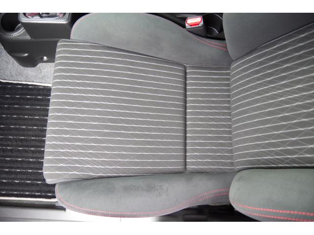 アルトワークス ベースグレード 5速マニュアル 15インチアルミ 社外新品10.1インチディスプレイオーディオ スマートキー2個 プッシュスタート 前席レカロシート キセノンライト パワステ パワーウィンドウ ウィンカードアミラー(30枚目)