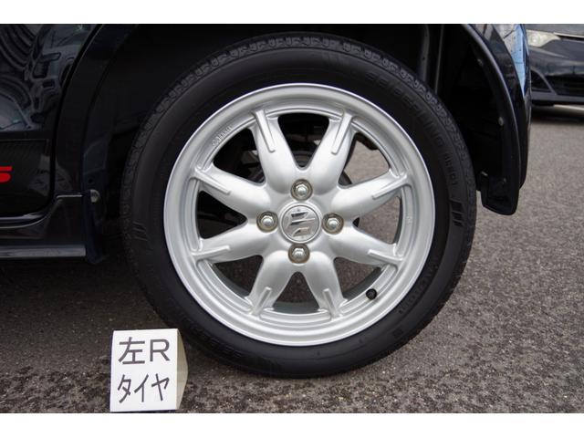 アルトワークス ベースグレード 5速マニュアル 15インチアルミ 社外新品10.1インチディスプレイオーディオ スマートキー2個 プッシュスタート 前席レカロシート キセノンライト パワステ パワーウィンドウ ウィンカードアミラー(50枚目)