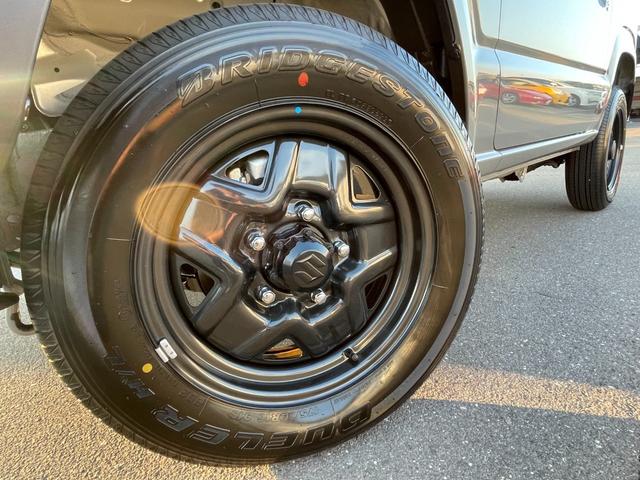XL 届出済み未使用車 前席シートヒーター サテンメッキ調シフトノブ架装 スズキセーフティーサポート 誤発進抑制機能 純正ラバーマット フットレスト 純正16インチアルミ(39枚目)