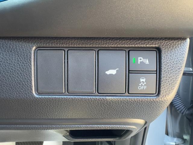 ヴェゼル e:HEV Z・PLaYパッケージ 登録済未使用車 メーカー装着メモリーナビ ハーフレザーシート ホンダセンシング マルチビューカメラ プレミアムオーディオ パノラマルーフ ハンズフリーパワーバックドア 純正18インチAW(11枚目)