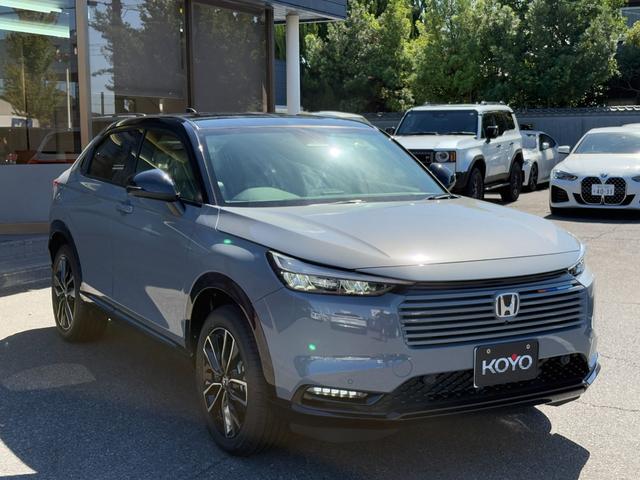 ヴェゼル e:HEV Z・PLaYパッケージ 登録済未使用車 メーカー装着メモリーナビ ハーフレザーシート ホンダセンシング マルチビューカメラ プレミアムオーディオ パノラマルーフ ハンズフリーパワーバックドア 純正18インチAW(16枚目)