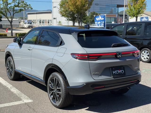 ヴェゼル e:HEV Z・PLaYパッケージ 登録済未使用車 メーカー装着メモリーナビ ハーフレザーシート ホンダセンシング マルチビューカメラ プレミアムオーディオ パノラマルーフ ハンズフリーパワーバックドア 純正18インチAW(23枚目)