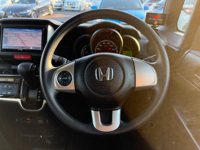 Ｎ－ＢＯＸ Ｇ　ＳＳパッケージ　買取直販　１オーナー　ケンウッドメモリーナビ　フルセグＴＶ　バックモニター　前後ドラレコ　レーダー探知機　前席シートヒーター　あんしんＰＫＧ　オートライト　両側パワースライドドア　社外１４インチＡＷ（4枚目）