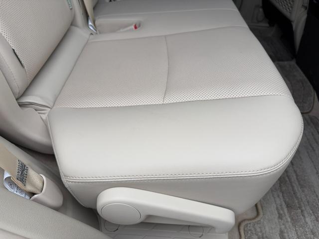 ランドクルーザープラド TX Lパッケージ 買取直販 寒冷地仕様 コムテック前後ドラレコ メーカー装着9型メモリーナビ 本革シート BSM RCTA パノラミックビューモニター 14スピーカー ルーフレール サンルーフ 純正19インチAW(31枚目)