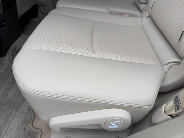 ランドクルーザープラド TX Lパッケージ 買取直販 寒冷地仕様 コムテック前後ドラレコ メーカー装着9型メモリーナビ 本革シート BSM RCTA パノラミックビューモニター 14スピーカー ルーフレール サンルーフ 純正19インチAW(34枚目)