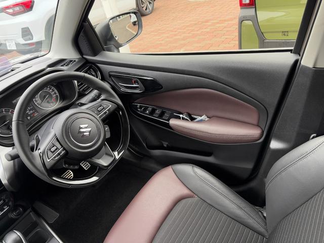 フロンクス ベースグレード メーカー装着9型メモリーナビ ハーフレザーシート スズキセーフティサポート 全方囲モニター BSM オートブレーキホールド HUD ワイヤレス充電器 フルLEDヘッドライト 純正16インチAW(2枚目)