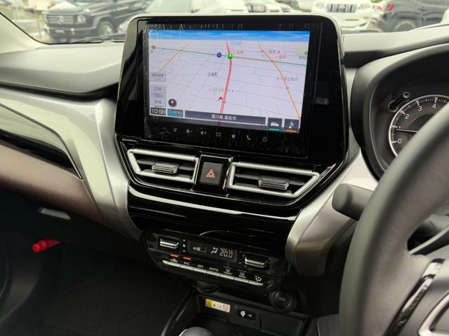 フロンクス ベースグレード メーカー装着9型メモリーナビ ハーフレザーシート スズキセーフティサポート 全方囲モニター BSM オートブレーキホールド HUD ワイヤレス充電器 フルLEDヘッドライト 純正16インチAW(8枚目)