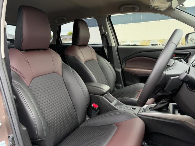 フロンクス ベースグレード メーカー装着9型メモリーナビ ハーフレザーシート スズキセーフティサポート 全方囲モニター BSM オートブレーキホールド HUD ワイヤレス充電器 フルLEDヘッドライト 純正16インチAW(20枚目)